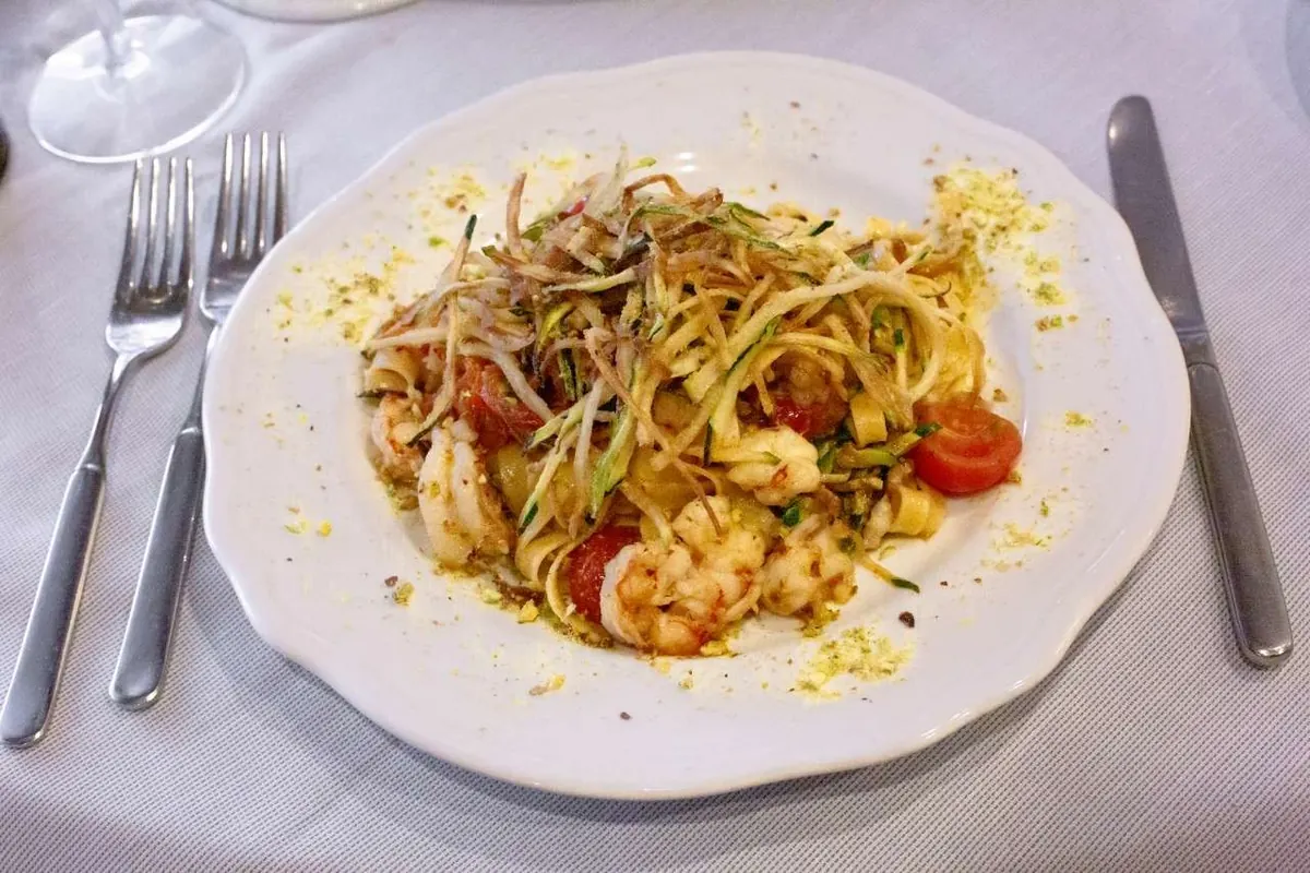 Un piatto di pasta della casa